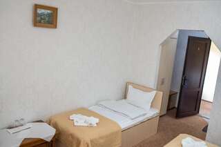 Мотели Motel Don Tomaso Васлуй Номер с кроватью размера «king-size»-8