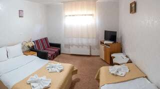 Мотели Motel Don Tomaso Васлуй Номер с кроватью размера «king-size»-12